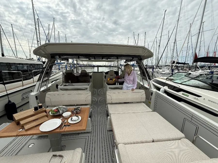 YOT 36 – Image 22