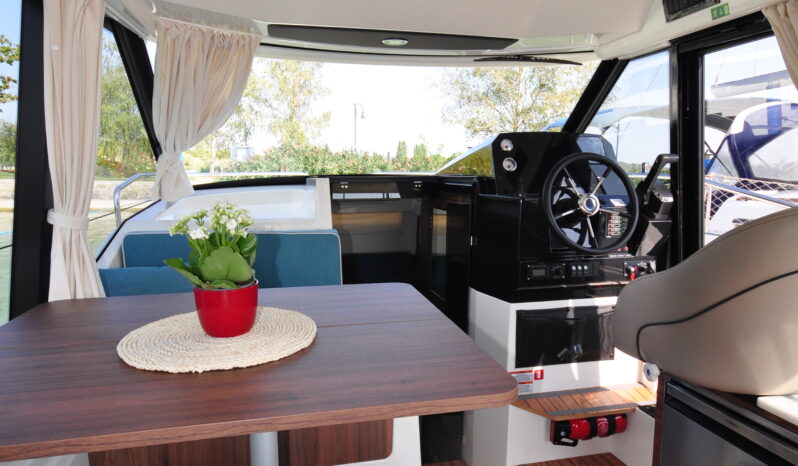 Suncamper 31 demóhajó gyártásban full