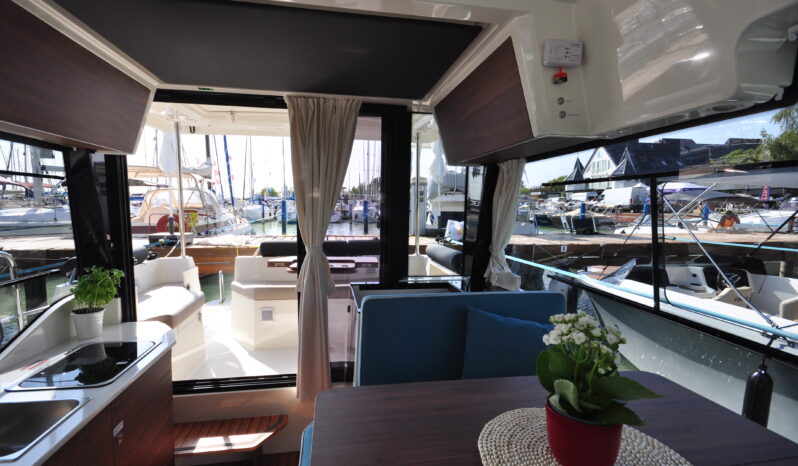 Suncamper 31 demóhajó gyártásban full