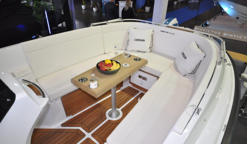 Corsiva 605 New Age Stream edition – elektromos nagy teljesítményű day cruiser full
