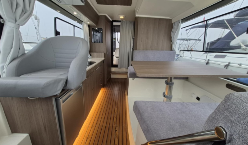 Suncamper 35 – majdnem új 2023 elektromos lakó / túrahajó céges értékesítés full