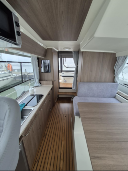 Suncamper 35 – majdnem új 2023 elektromos lakó / túrahajó céges értékesítés full