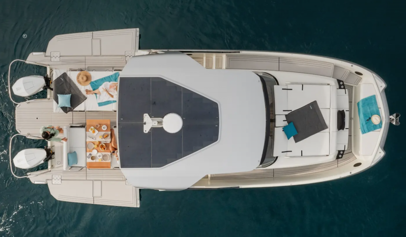 YOT 36 Luxus Katamarán – elektromos Power Catamaran – a Balatonon full