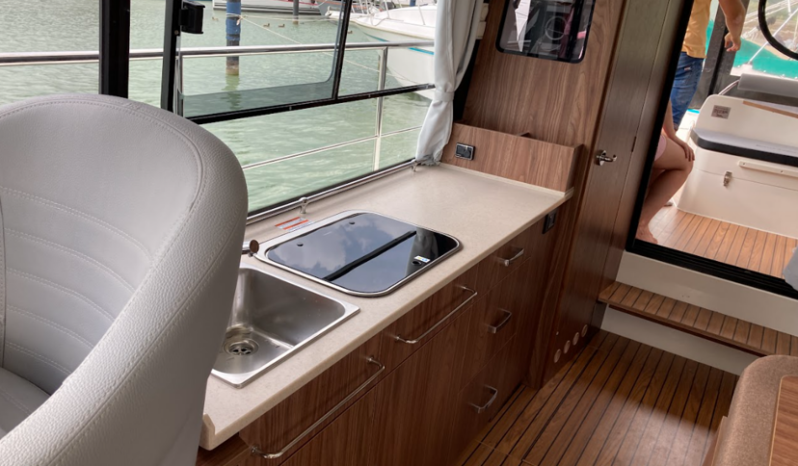 Suncamper 35 – prémium elektromos lakóhajó full