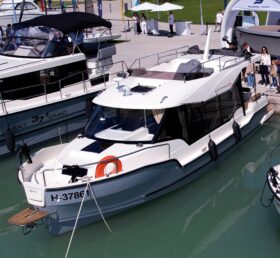 Suncamper 35 a létező összes extrával és még azon is túl – dupla akku bővítéssel