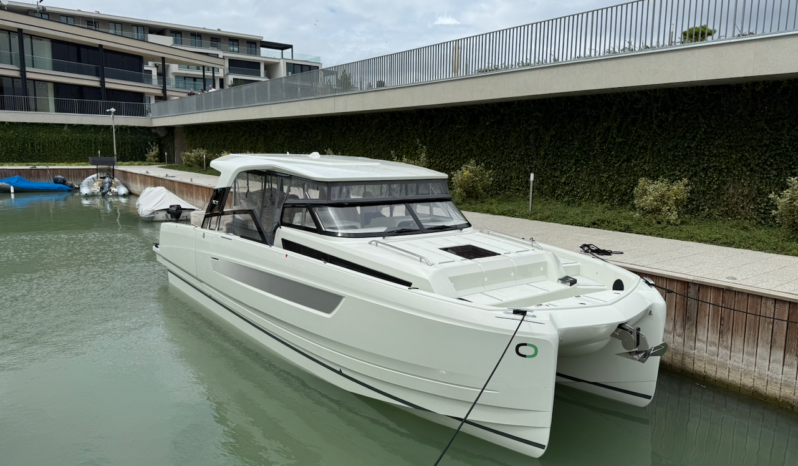 YOT 36 Luxus Katamarán – elektromos Power Catamaran – a Balatonon full