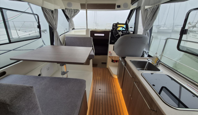 Suncamper 35 – újszerű 2023 elektromos lakó / túrahajó céges értékesítés full