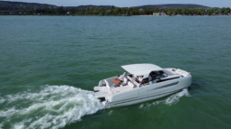 YOT 36 Luxus Katamarán – elektromos Power Catamaran – a Balatonon full